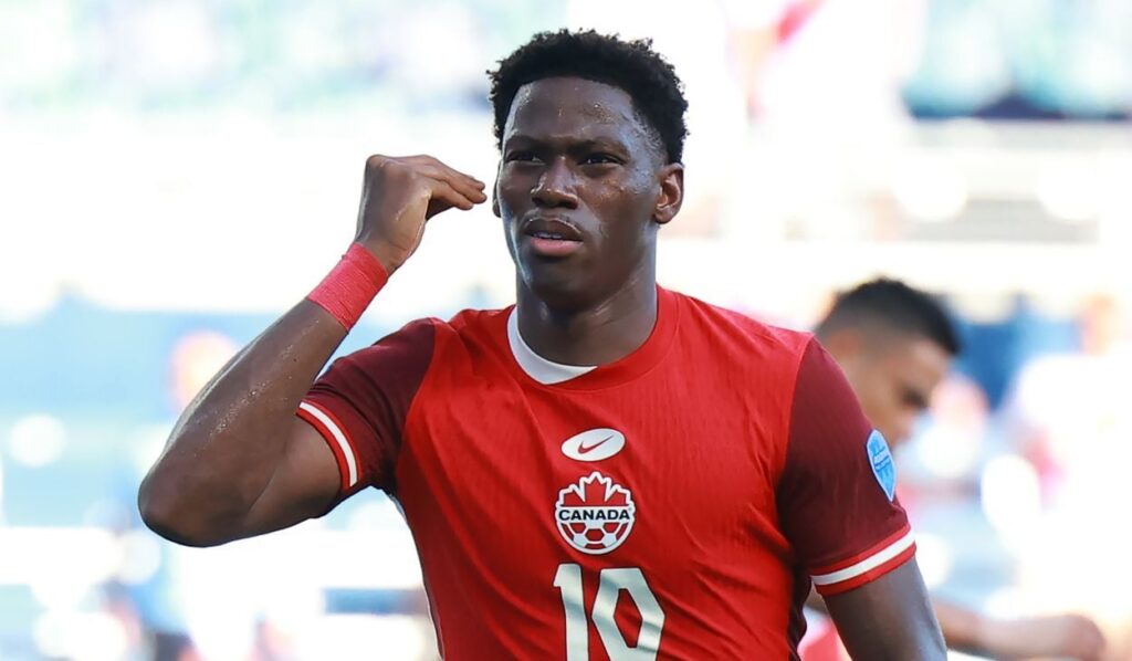 Los números que convierten a Jonathan David en el delantero ideal para el Barcelona