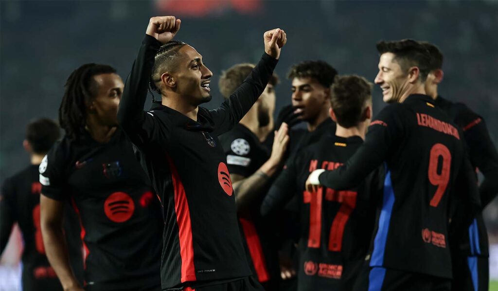 Raphinha, gol y asistencia en Belgrado para prolongar su espectacular racha goleadora