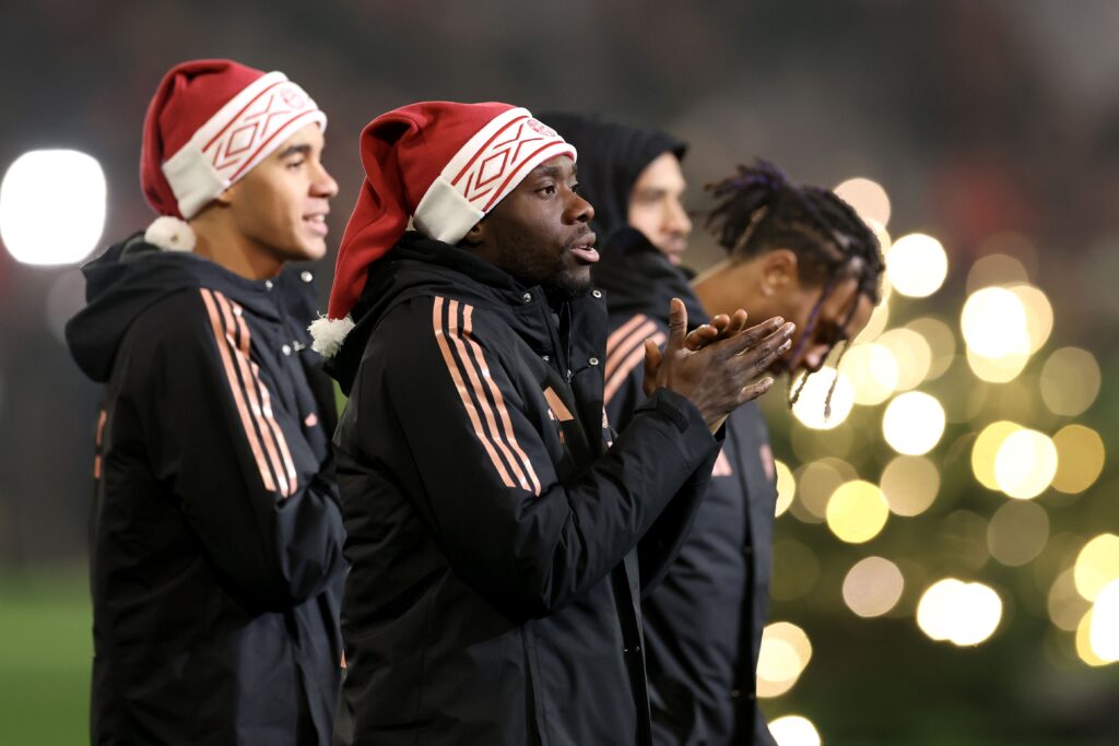 El Bayern Múnich lanza su ofensiva final para retener a Alphonso Davies