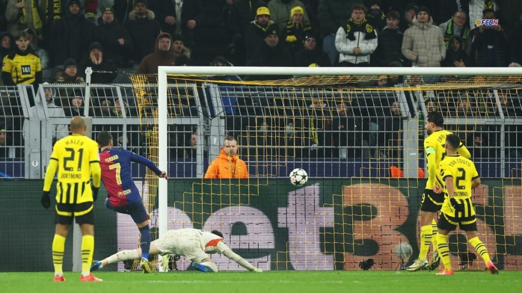 ¡ENORME! Ferran Torres le marcó al Dortmund 2 goles en 14 minutos