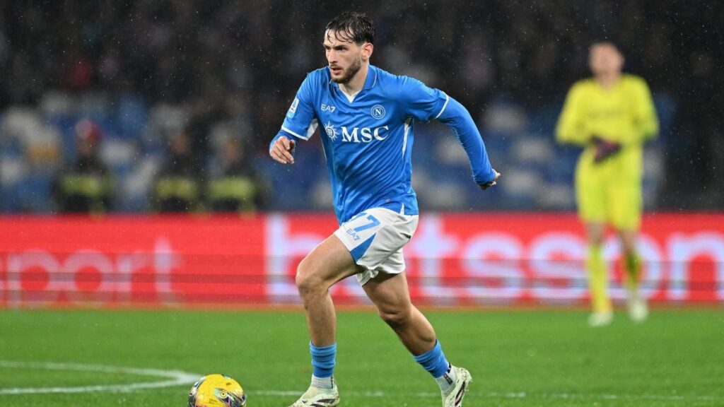 El movimiento que podría acercar a Kvaratskhelia al Barcelona