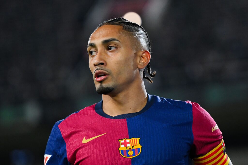Raphinha deslumbra con un gesto que lo eleva como capitán del Barça