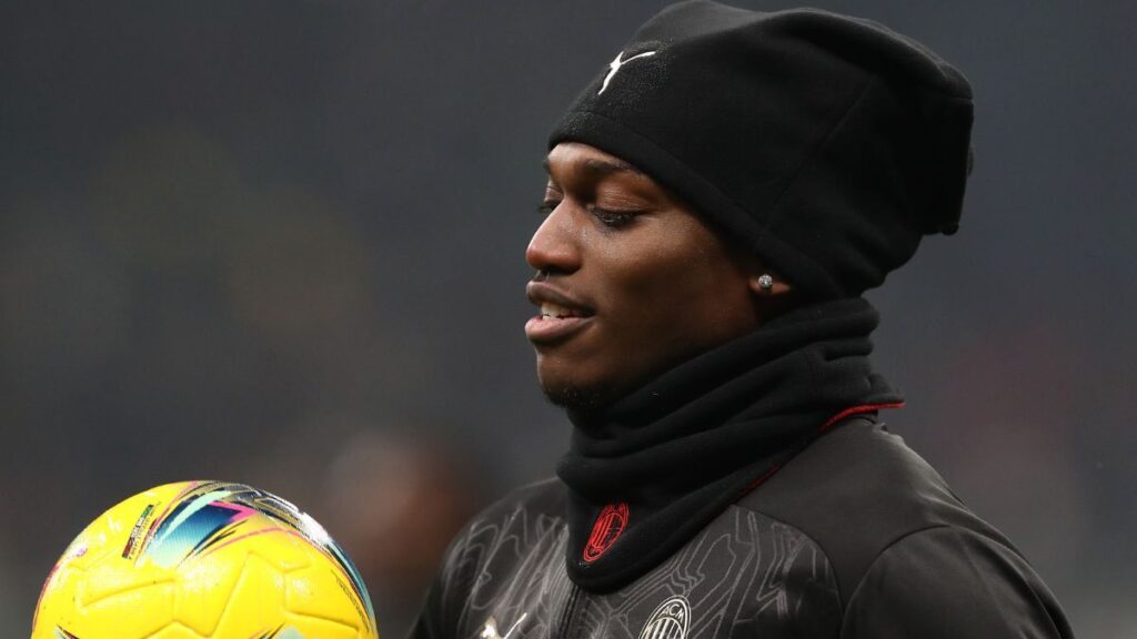 Rafa Leão: El FC Barcelona no ve claro el fichaje del extremo del Milan