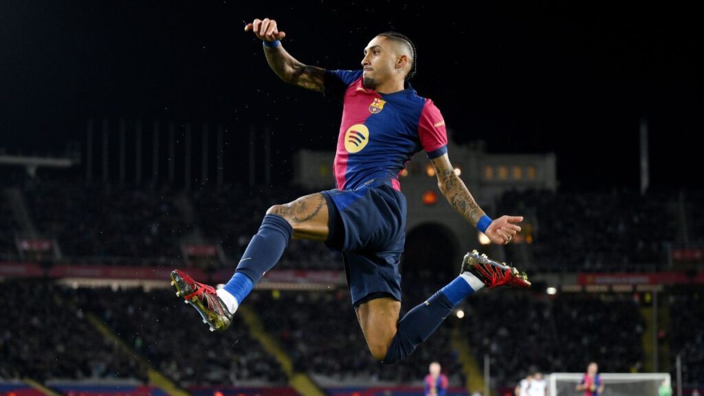 Increíble: Raphinha alcanza cifras que ni Messi logró en la Champions League