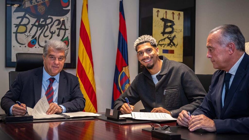 Filtran la nueva cláusula «ascendente» de Ronald Araujo en el FC Barcelona