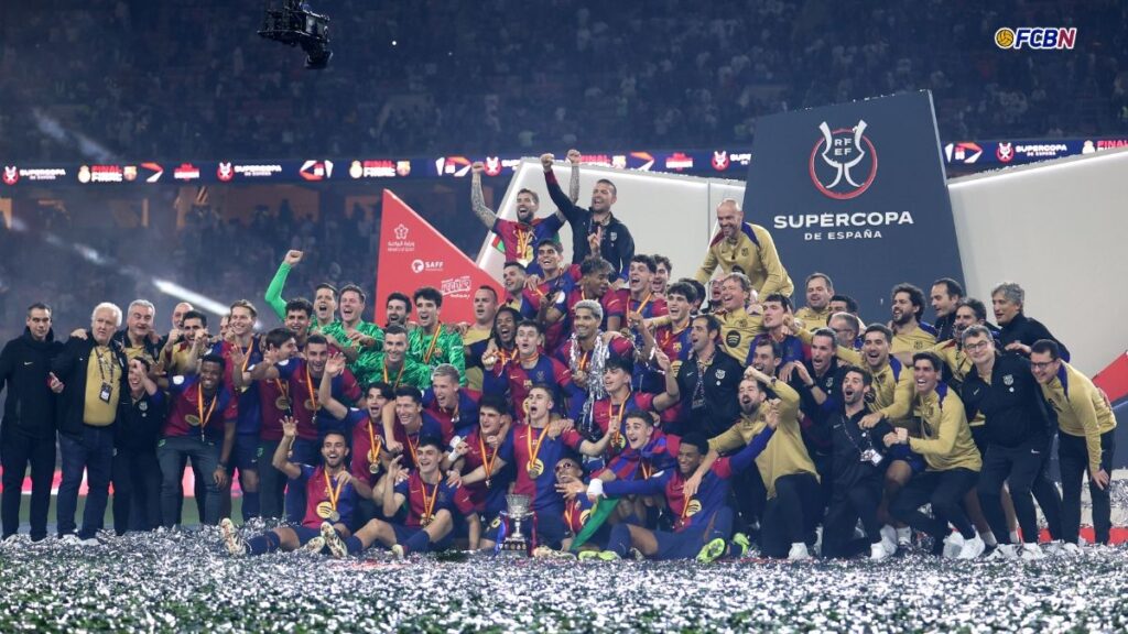 EL FC Barcelona alcanza los 100 títulos oficiales tras ganar la Supercopa 2025