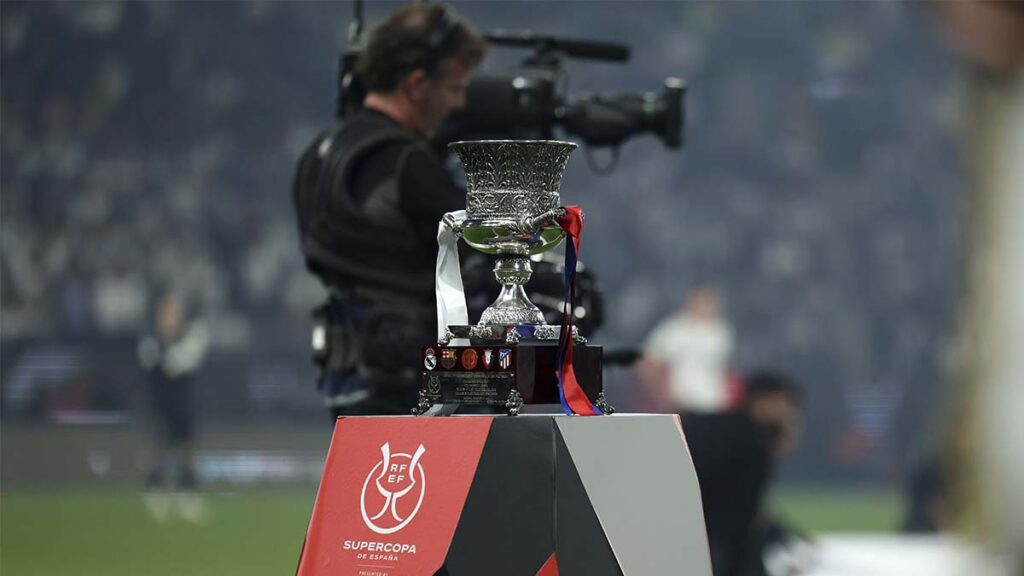 ¿Cuánto dinero ganará el Barcelona en la Supercopa? Así reparte las ganancias la RFEF