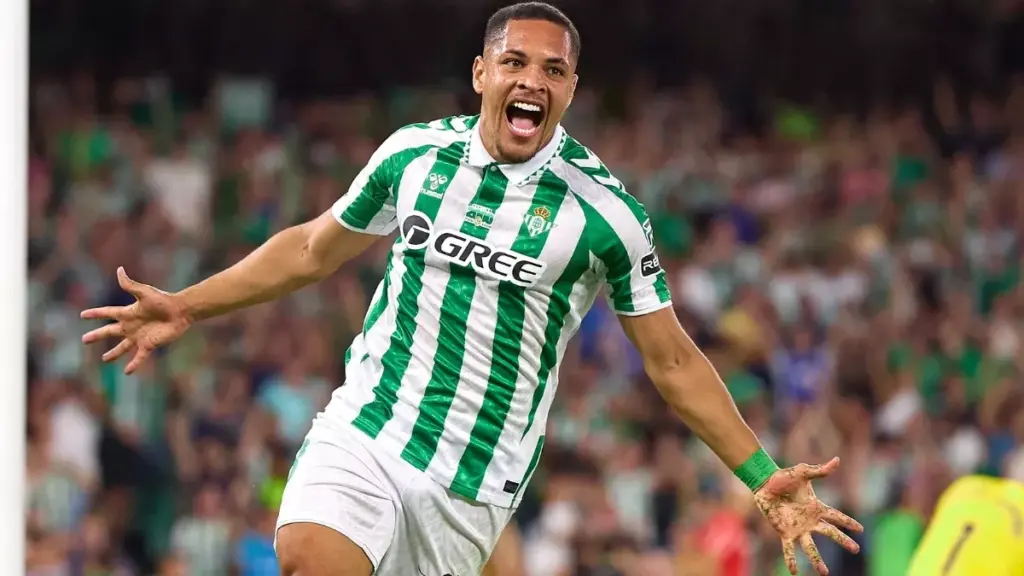Novedades sobre el futuro de Vitor Roque: ¿Se acerca su salida al Palmeiras o seguirá en el Betis?