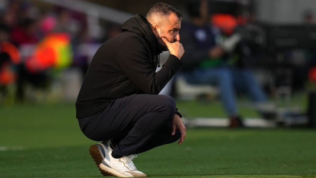 Diego Martínez, técnico de Las Palmas, un hueso duro de roer para el FC Barcelona