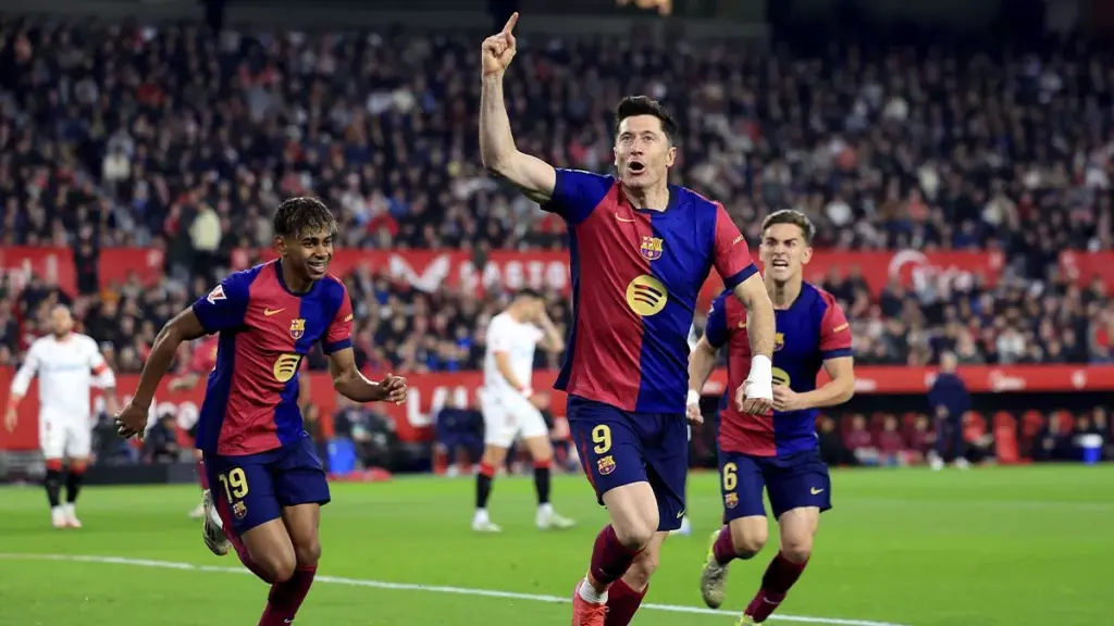 Lewandowski ya es el tercer máximo goleador histórico de las grandes ligas europeas