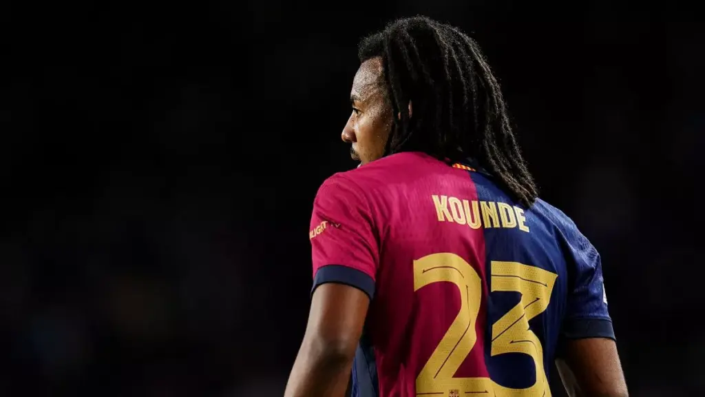 El Barça ata a Jules Koundé: principio de acuerdo para su renovación hasta 2030