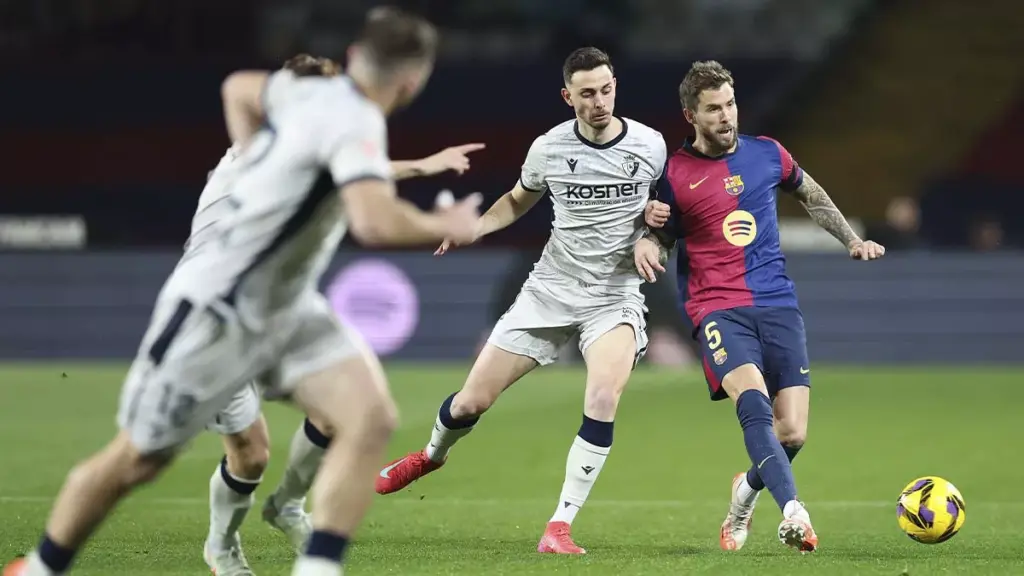 El Osasuna carga contra la RFEF por negar la alineación indebida de Iñigo Martínez
