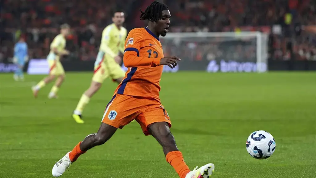 ¿Por qué Jeremie Frimpong es un candidato para el FC Barcelona?
