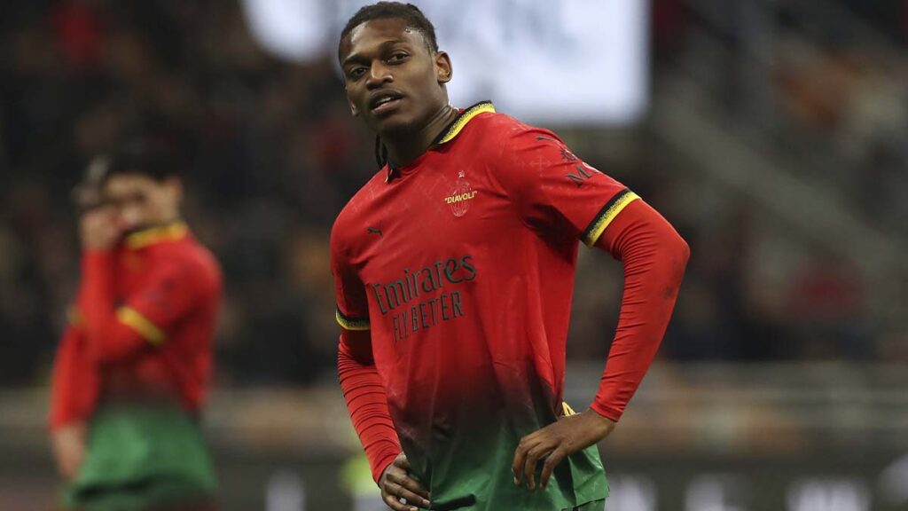 Oportunidad para el Barça: Rafael Leao parece decidido a marcharse cuanto antes del Milan