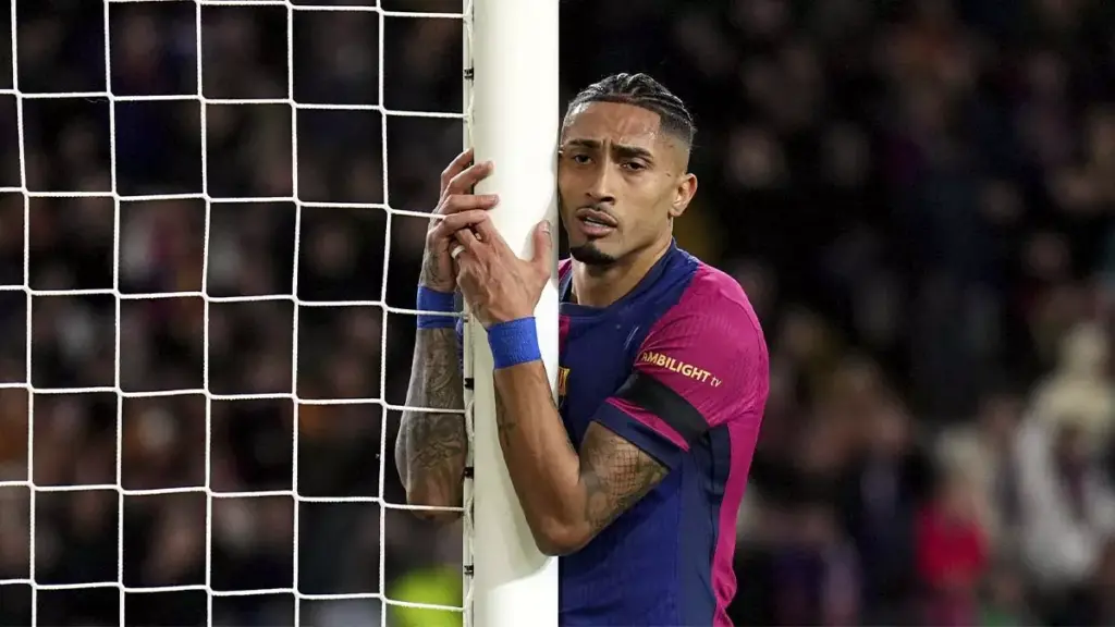 Manchester United prepara un ‘bombazo’: la oferta que podría llevar a Raphinha a Old Trafford