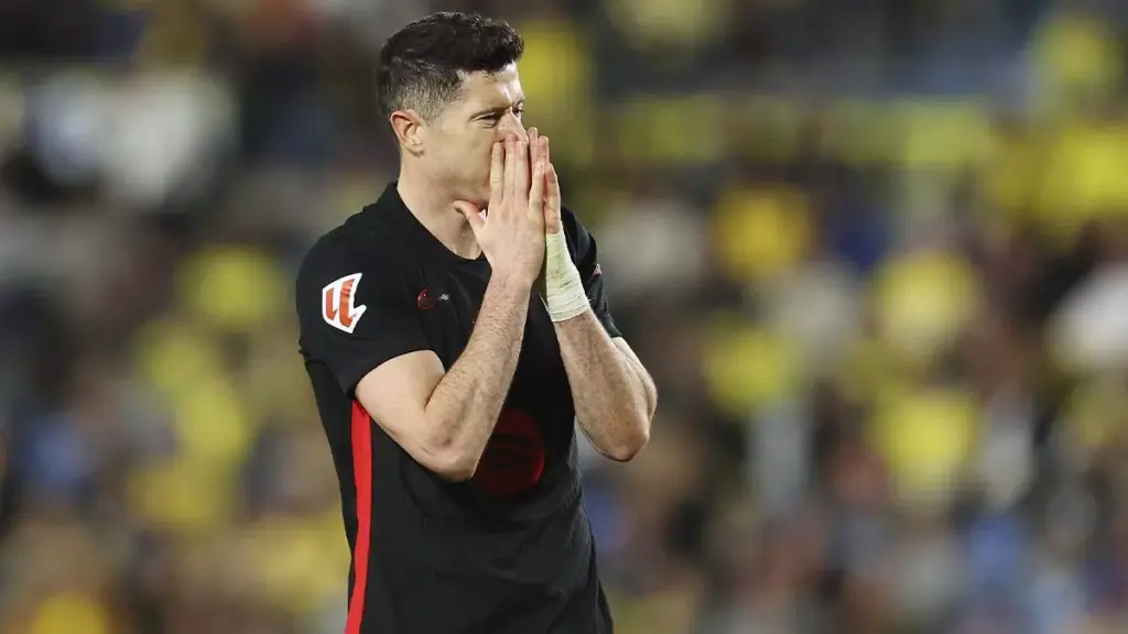 Lewandowski frena las opciones del Barça de ir a por Alexander Isak
