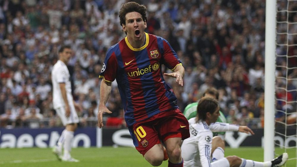 Leo Messi, festejando un gol contra el Real Madrid en 2011