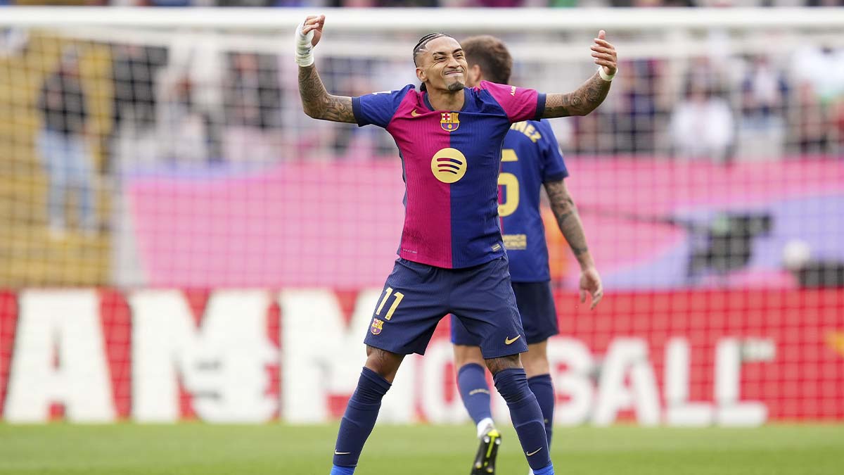 Raphinha festejando un gol ante el Celta