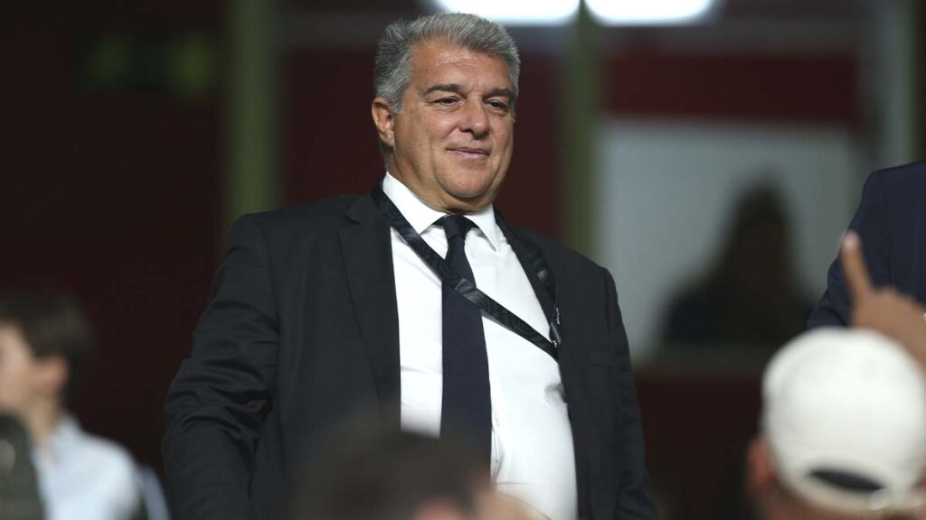 Ingresos y sustentabilidad: Laporta defiende la mejoría económica del Barça