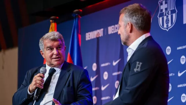 Laporta elogia a Hansi Flick y deja claro que el Barça debe «luchar contra todo y contra todos»