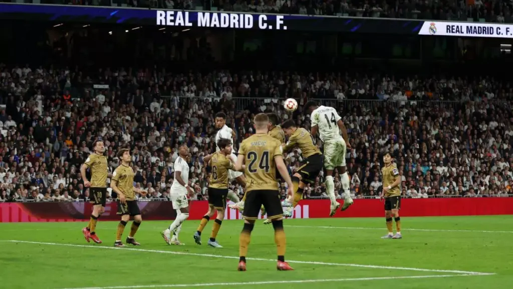 Otro robo más: un gol del Real Madrid nació de un fuera de juego escandaloso