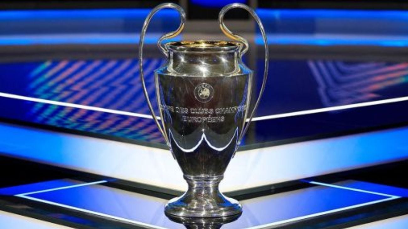 Imagen del trofeo de la Champions League 2024 25, símbolo del máximo torneo europeo de clubes