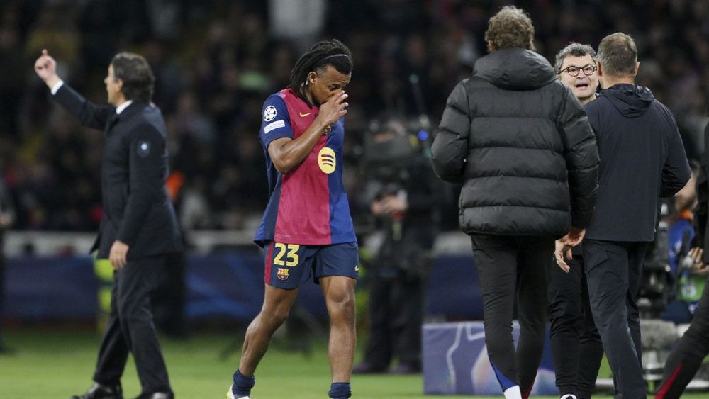 Jules Koundé se marchó lesionado en el Barça-Inter (3-3)