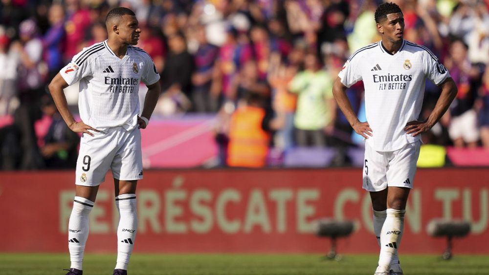 Mbappé y Bellingham, durante el último Barça-Madrid (4-3)