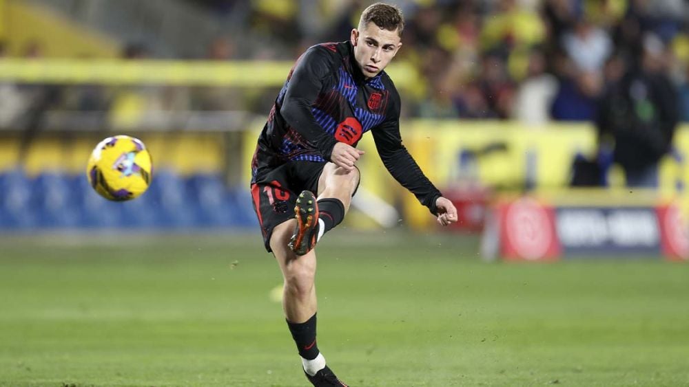 Fermín López, en un calentamiento con el Barça