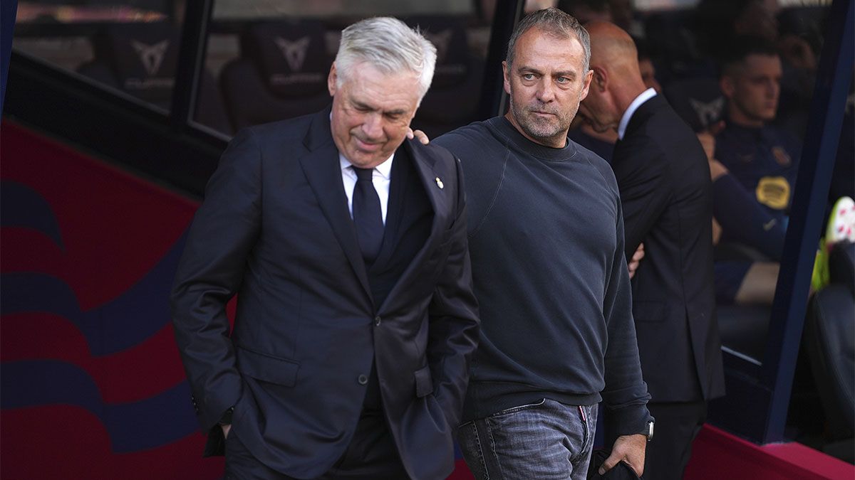 Hansi Flick y Carlo Ancelotti antes del Clásico (4-3)