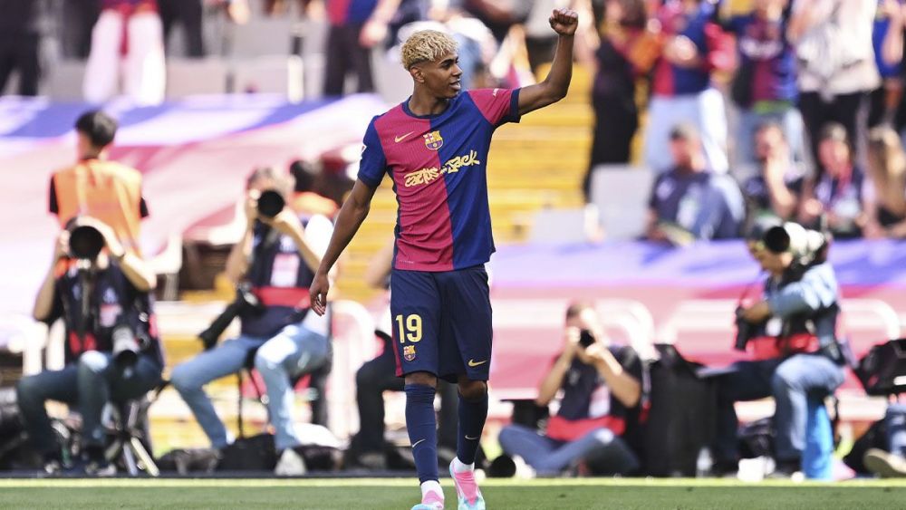 Lamine Yamal, festejando su gol ante el Real Madrid (4-3)