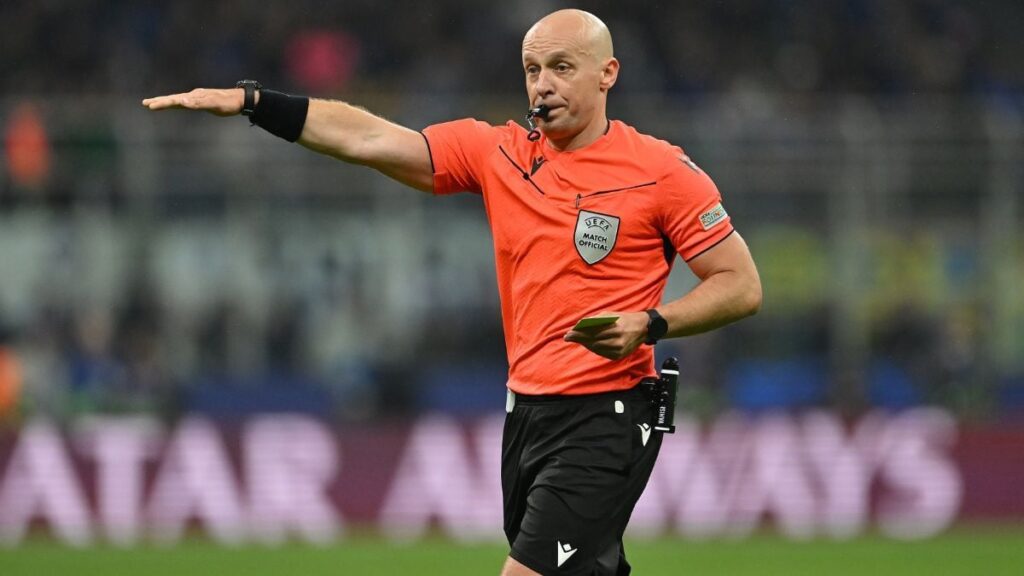 ¡Rajada arbitral! Marciniak insulta al Barça: «Sus comentarios son ridículos y estúpidos»