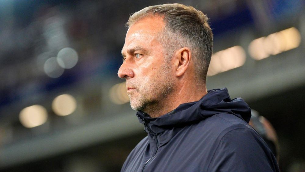 Hansi Flick, técnico del FC Barcelona, elegido como el mejor entrenador de LaLiga EA Sports 2024/25