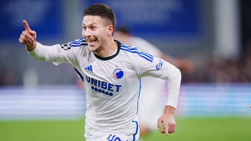 Roony Bardghji en un partido con el Copenhague