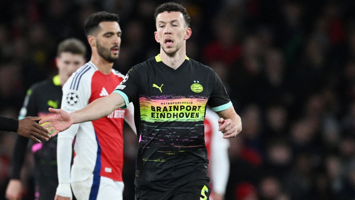 Ivan Perisic en el duelo entre el Arsenal y el PSV Eindhoven en la UEFA Champions League 2024/25