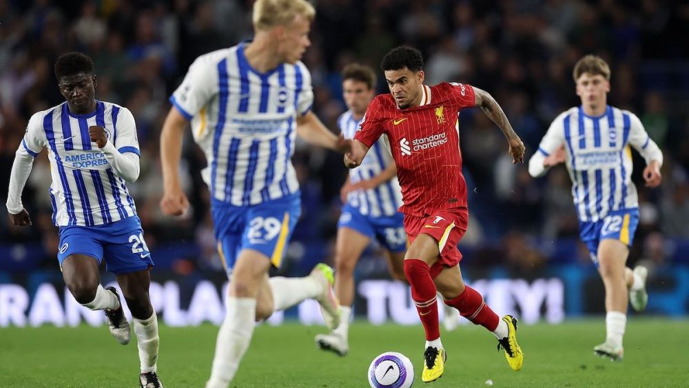 Luis Díaz en un partido con el Liverpool
