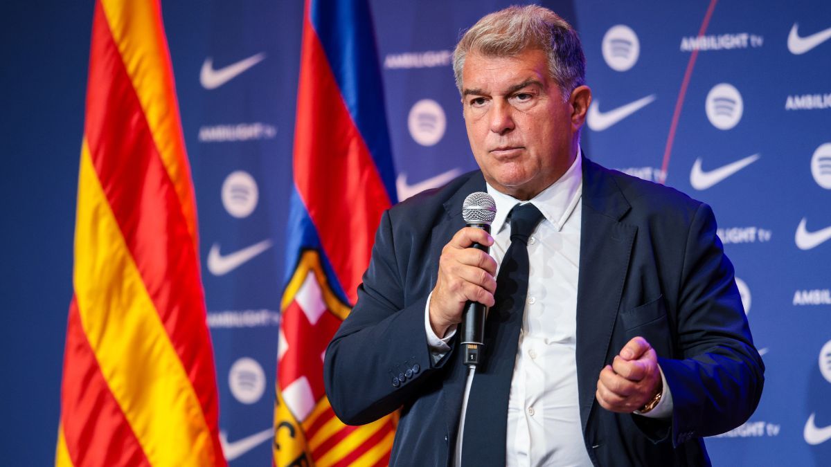 Joan Laporta, presidente del FC Barcelona, en la presentación de Hansi Flick como entrenador del club