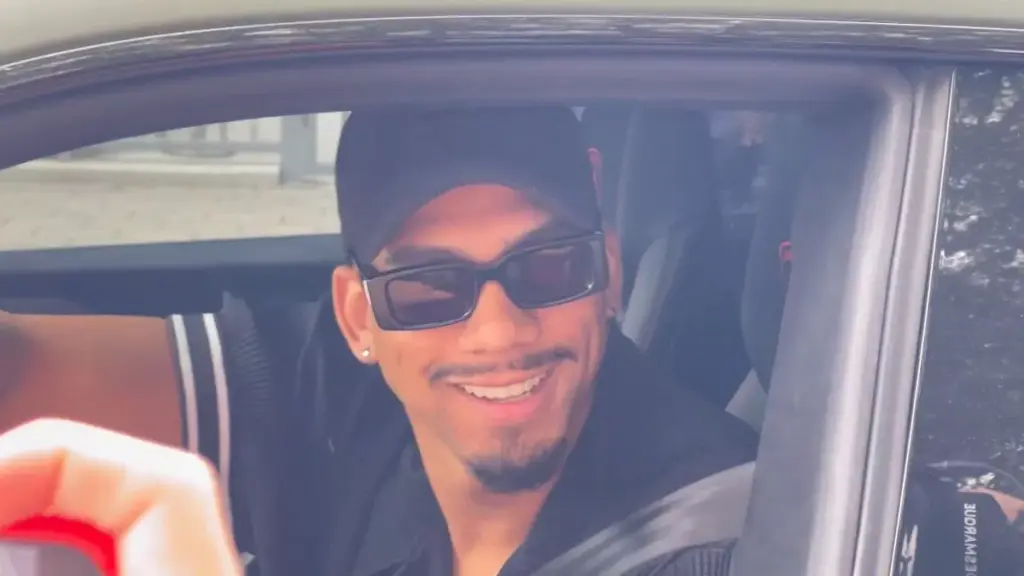 Ronald Araujo se adelanta a la pretemporada y reafirma su continuidad en el Barça