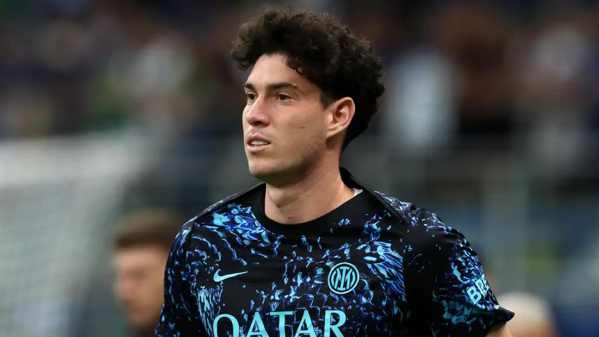 Bastoni, en la agenda del Barça tras la marcha de Íñigo Martínez