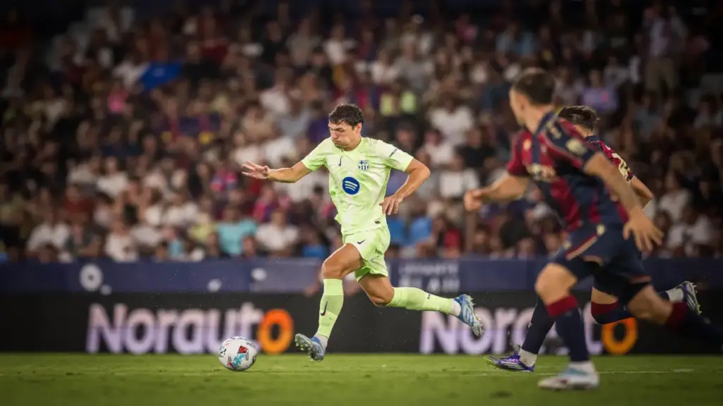 El Barça vuelve a entrenar con una nueva baja en defensa: ¿de quién se trata?