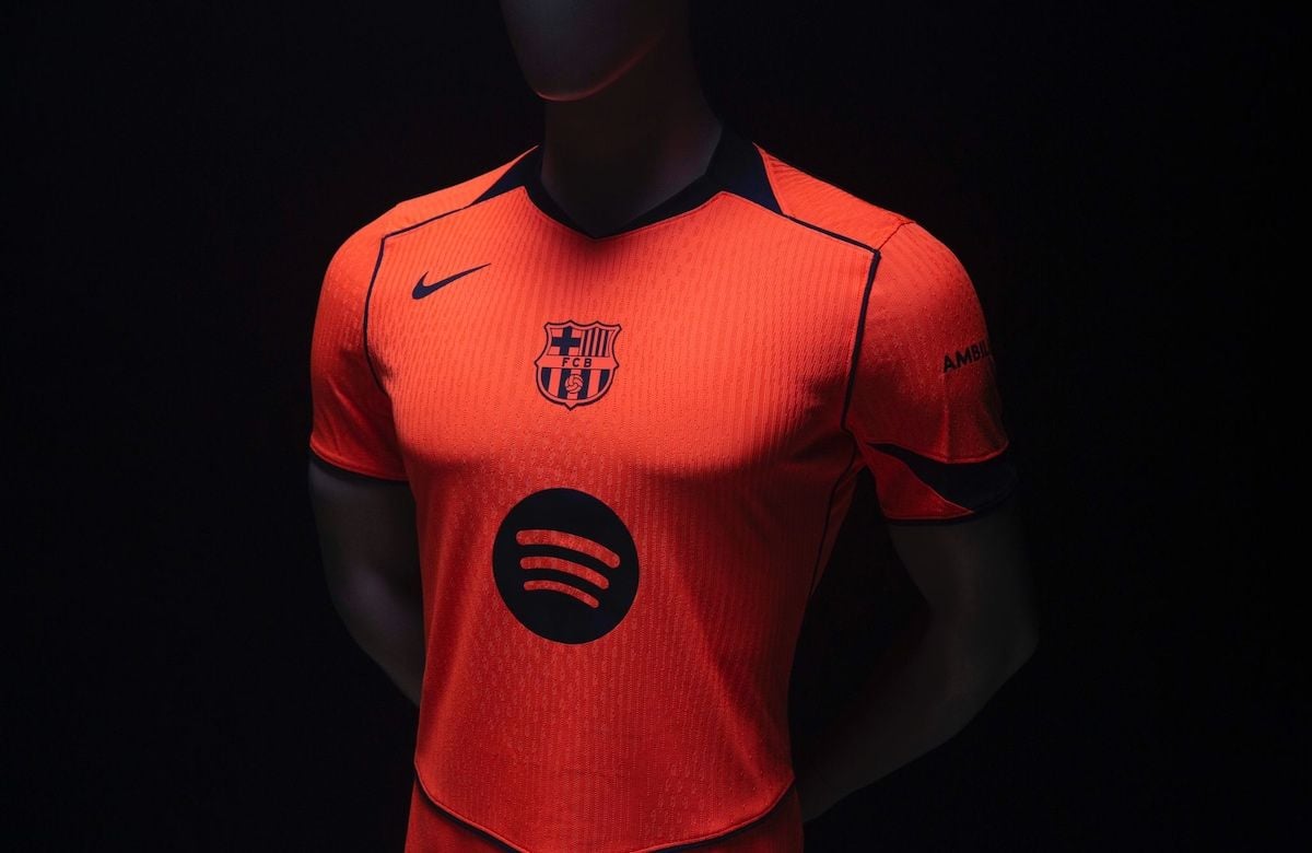 El Barça rinde homenaje al sextete con su icónica nueva tercera equipación 2025/26