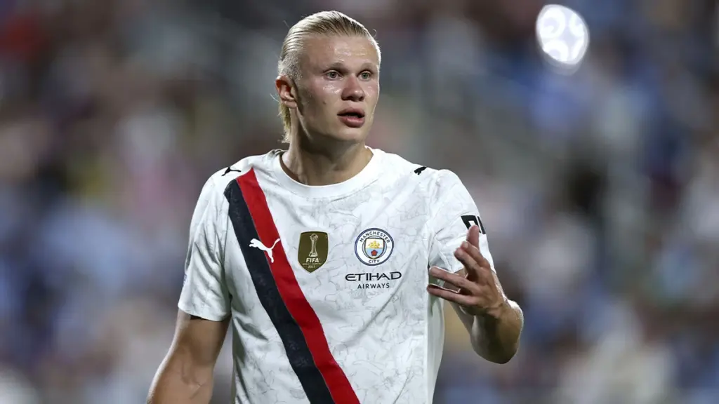 El Barça no se olvida de Erling Haaland, a pesar de Julián Álvarez