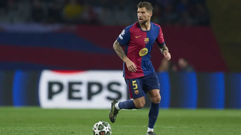 ENCUESTA: ¿Debe el Barça fichar otro central este verano?