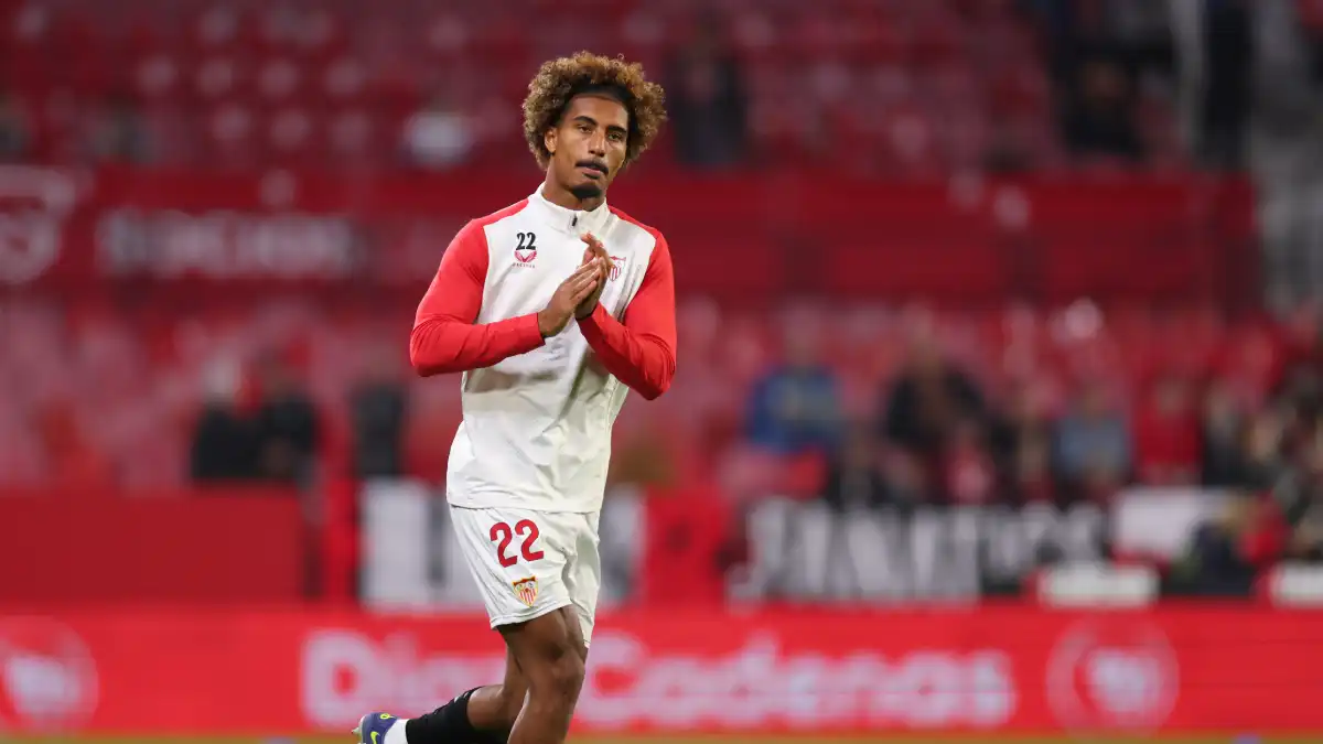 Loic Badé se despide del Sevilla: el Barça deja escapar a otro central joven