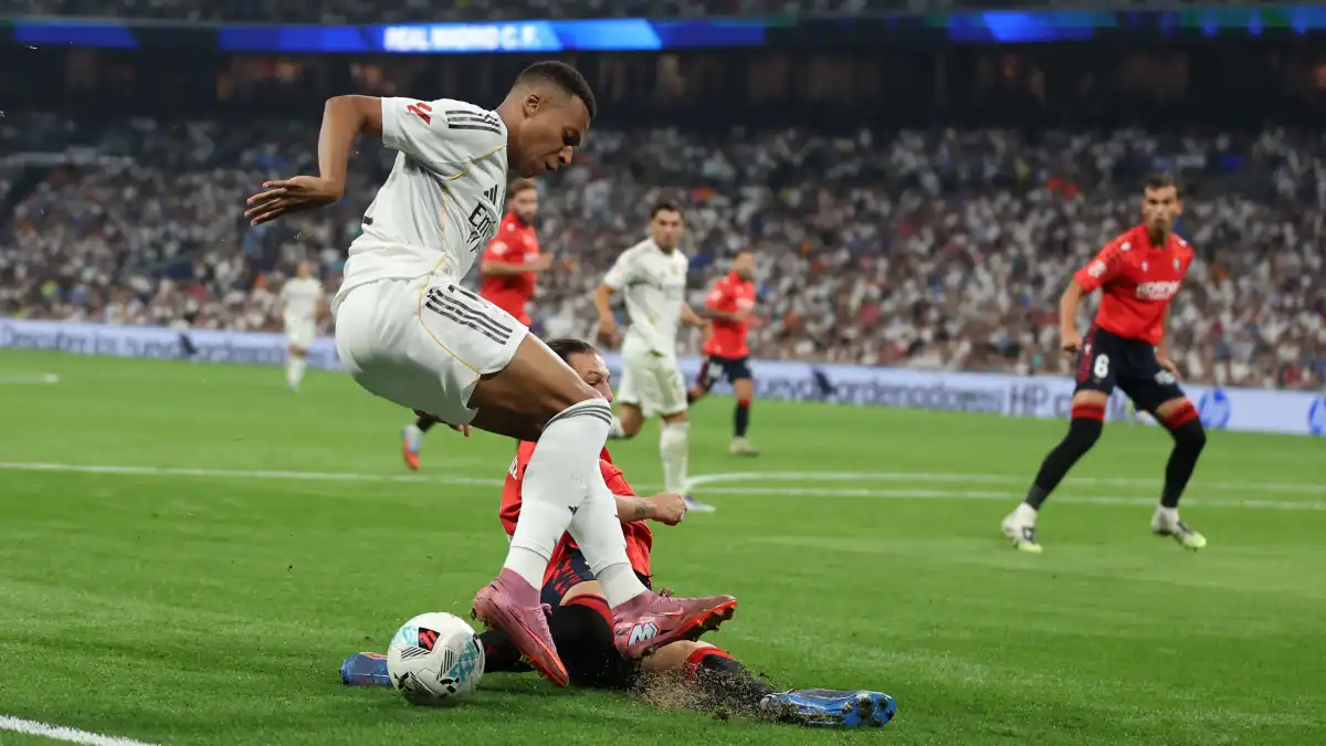 Indignación en Osasuna por el penalti a Mbappé, pero silencio ante el ‘caso Mastantuono’