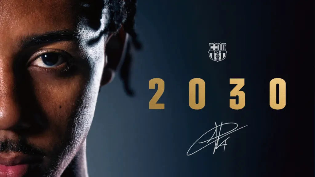 Koundé firma su renovación con el Barça hasta 2030: así fue el acto oficial