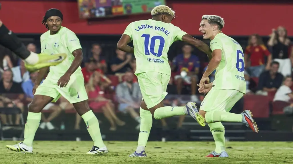 Debut arrollador de un Barça que mantiene el ritmo goleador de la pretemporada