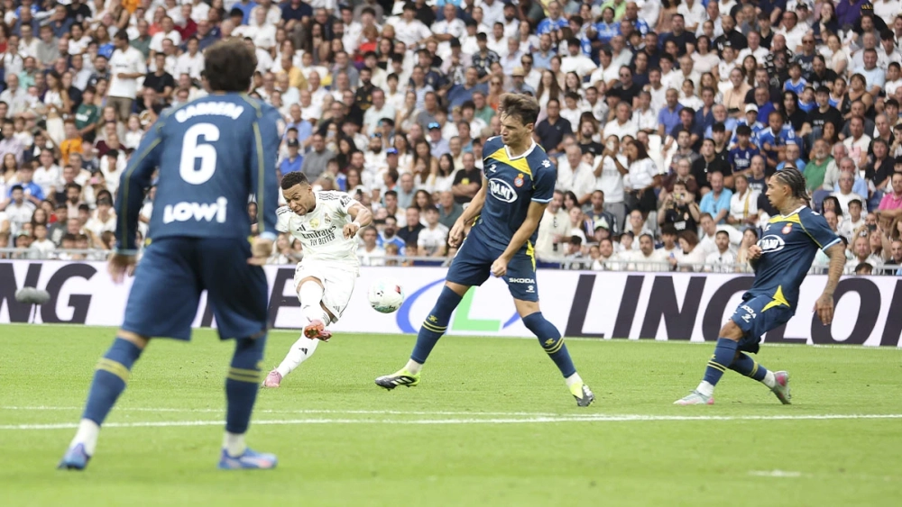 El disparo de Kylian Mbappé que dio el 2-0 al Real Madrid ante Espanyol