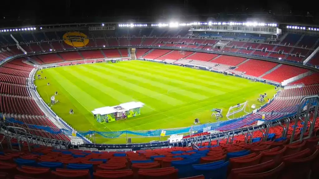 El FC Barcelona podría jugar la liguilla de Champions en Montjuïc y el Spotify Camp Nou