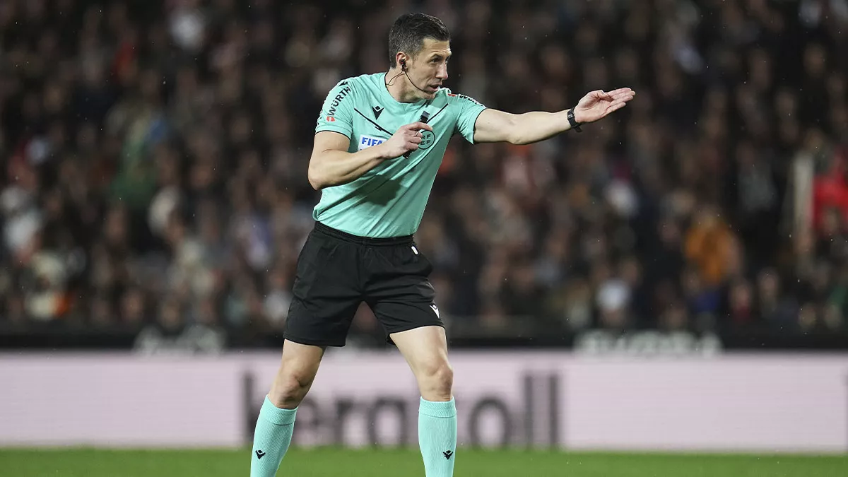César Soto Grado: el árbitro del ‘gol fantasma’ de Lamine Yamal en 2024